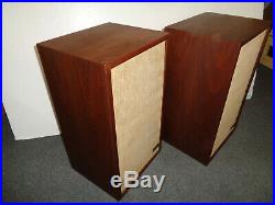 Vintage Pair of Acoustic Research AR-2ax Speakers Clean-Tested-Working