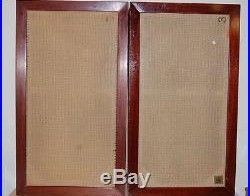 Vintage Pair of Acoustic Research AR-3 Speakers