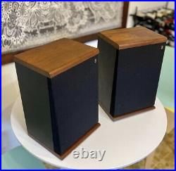 Vintage Pair of Acoustic Research (AR) TSW-110 Bookshelf Speakers Refoamed