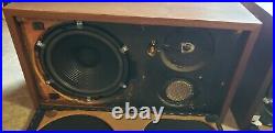 Vintage Pair of Acoustic Research Ar-2ax Speakers Nice