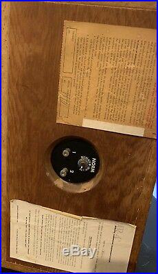Vintage Trio Acoustic Research Ar4x Speakers All Working No Smoking Pet Free