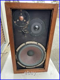 Vintage-ar-3 One Speaker