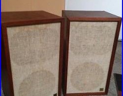 Vintage early ser. #’s AR Acoustic Research AR-2x stereo speakers look sound grt