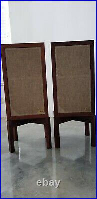 Vintage pair of Acoustic Research AR-3a Matching walnut speakers, one owner